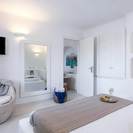 Chaniotis Jacuzzi & Pool Villa Kalafati