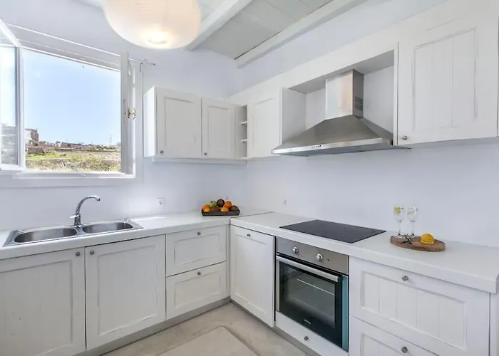 Chaniotis Jacuzzi & Pool