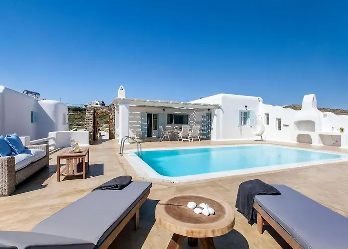 Chaniotis Jacuzzi & Pool Villa